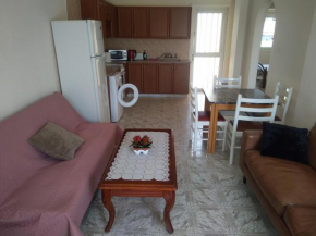 Holiday peaceful apartment close to the sea